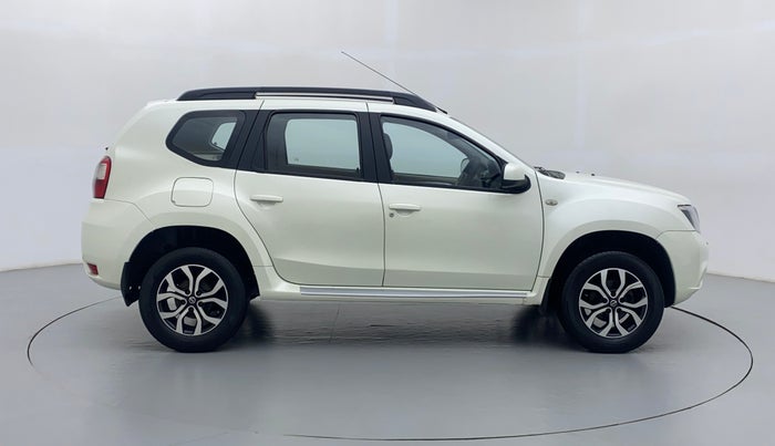 2015 Nissan Terrano XL OPT 85 PS, Diesel, Manual, 1,21,197 km, Right Side View