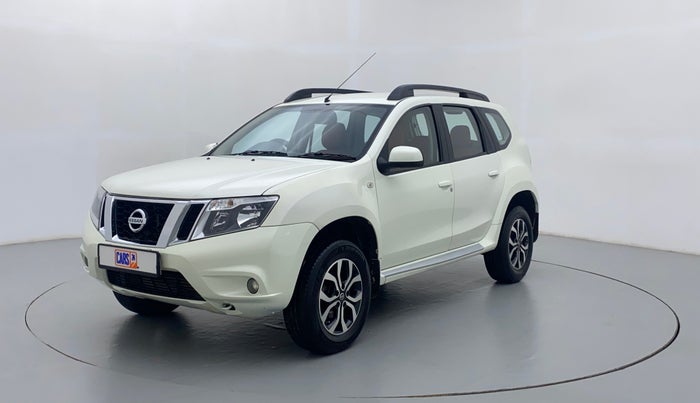2015 Nissan Terrano XL OPT 85 PS, Diesel, Manual, 1,21,197 km, Left Front Diagonal (45- Degree) View