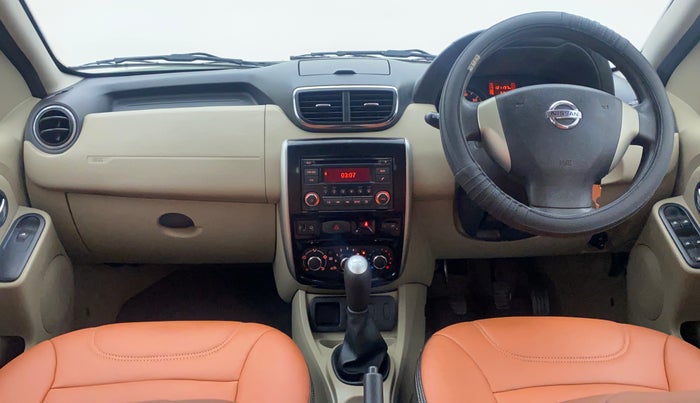 2015 Nissan Terrano XL OPT 85 PS, Diesel, Manual, 1,21,197 km, Dashboard View