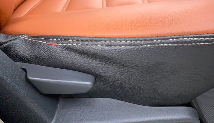 2015 Nissan Terrano XL OPT 85 PS, Diesel, Manual, 1,21,197 km, Driver Side Adjustment Panel