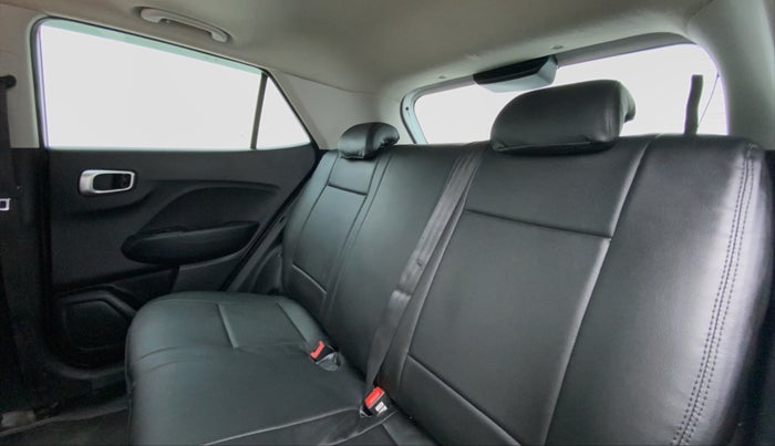 2019 Hyundai VENUE 1.0 TURBO GDI SX+ AT, Petrol, Automatic, 26,885 km, Right Side Door Cabin View