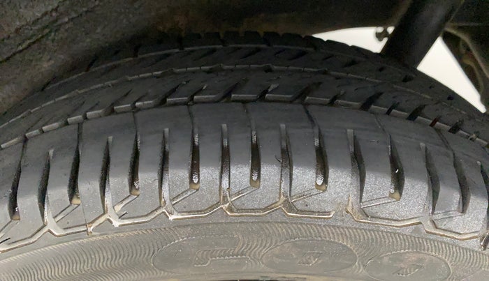 2015 Maruti Wagon R 1.0 VXI AMT, Petrol, Automatic, 36,832 km, Left Rear Tyre Tread