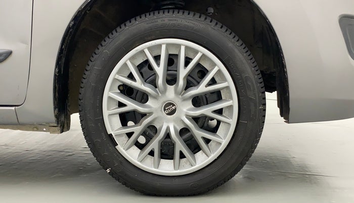 2015 Maruti Wagon R 1.0 VXI AMT, Petrol, Automatic, 36,832 km, Right Front Wheel