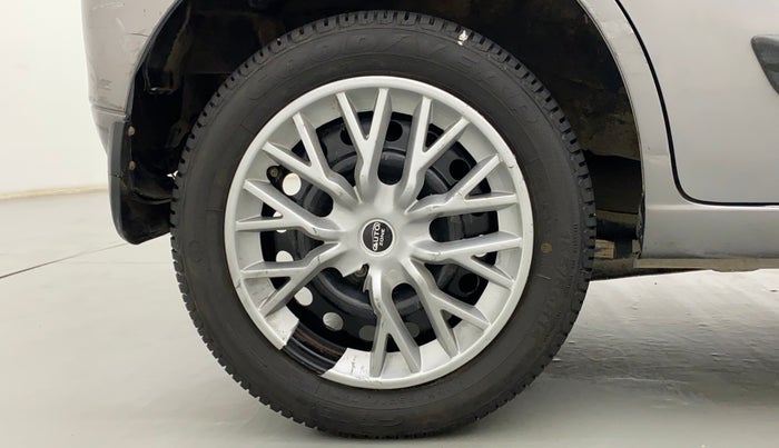 2015 Maruti Wagon R 1.0 VXI AMT, Petrol, Automatic, 36,832 km, Right Rear Wheel