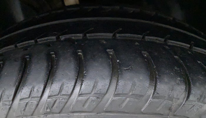 2018 Skoda Octavia LK 1.8 TSI AT, Petrol, Automatic, 26,983 km, Left Front Tyre Tread