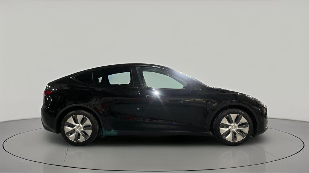 2023 Tesla Model Y Rear-wheel Drive, Automatic, 55947 km, Right Side View