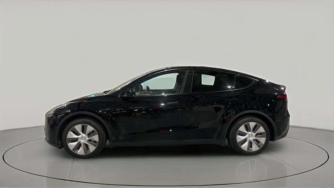 2023 Tesla Model Y Rear-wheel Drive, Automatic, 55947 km, Left Side View