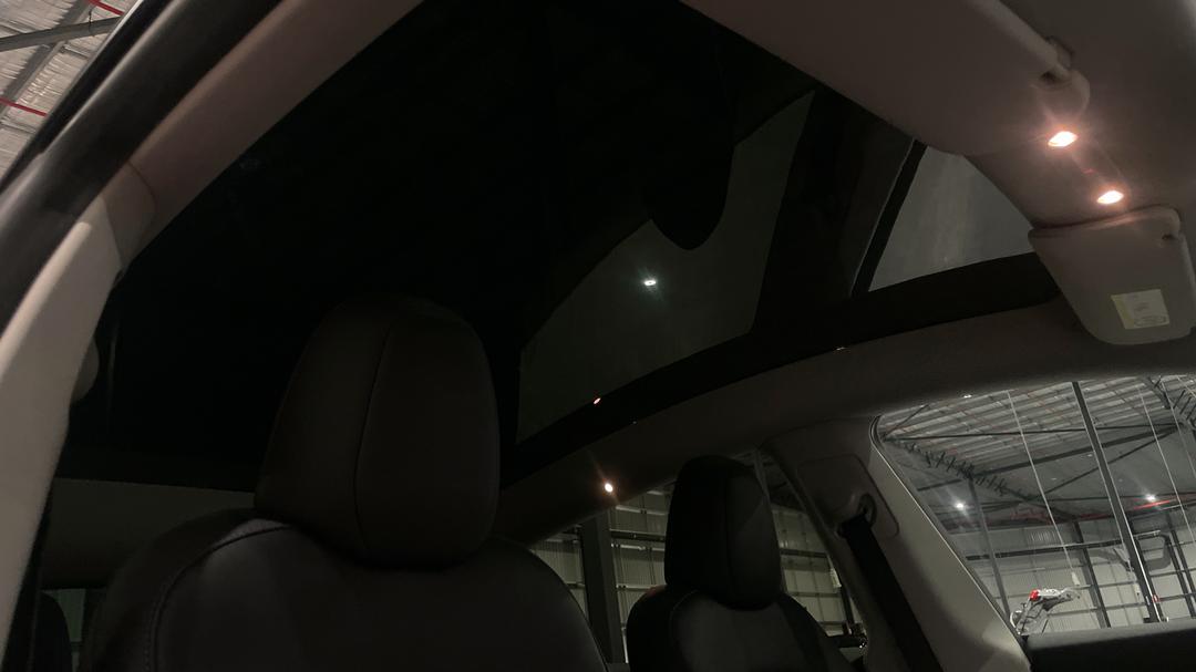 2023 Tesla Model Y Rear-wheel Drive, Automatic, 55947 km, Interior Sunroof/Moonroof