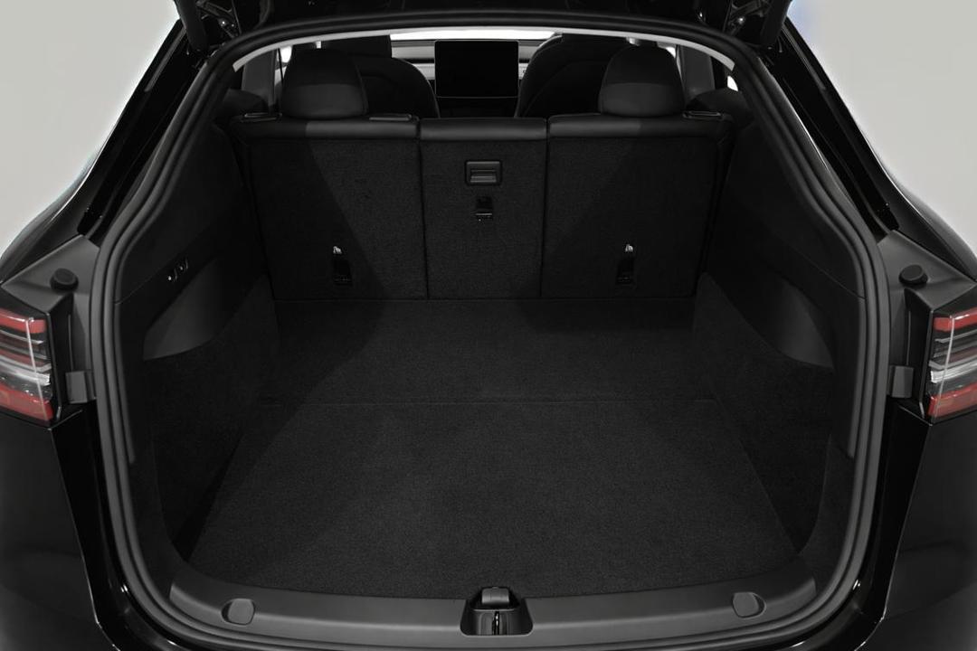 2023 Tesla Model Y Rear-wheel Drive, Automatic, 55947 km, Boot Inside View