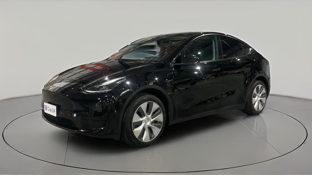 2023 Tesla Model Y Rear-wheel Drive, Automatic, 55947 km, Left Front Diagonal (45- Degree) View
