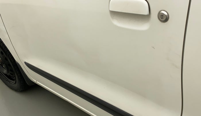 2015 Maruti Wagon R 1.0 VXI, Petrol, Manual, 18,513 km, Front passenger door - Slightly dented