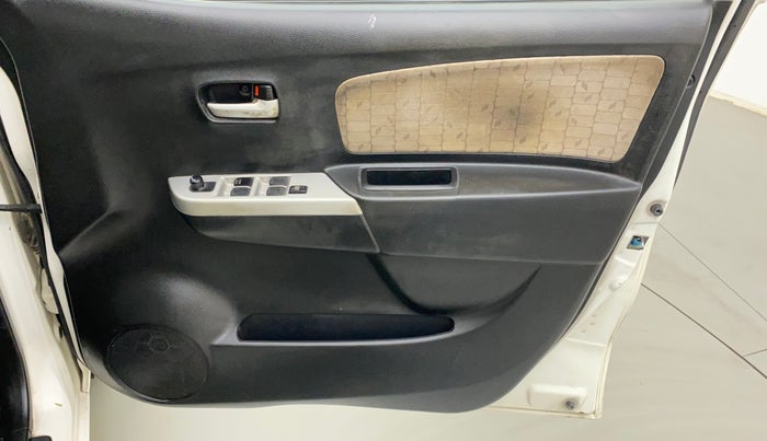 2015 Maruti Wagon R 1.0 VXI, Petrol, Manual, 18,513 km, Driver Side Door Panels Control