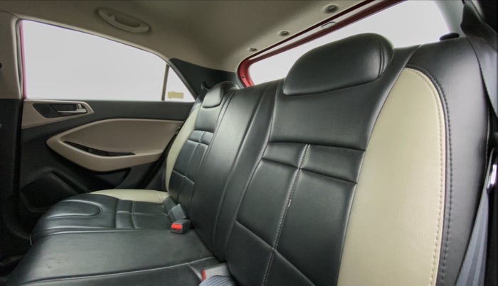 2017 Hyundai Elite i20 ASTA 1.2, Petrol, Manual, 32,184 km, Right Side Rear Door Cabin