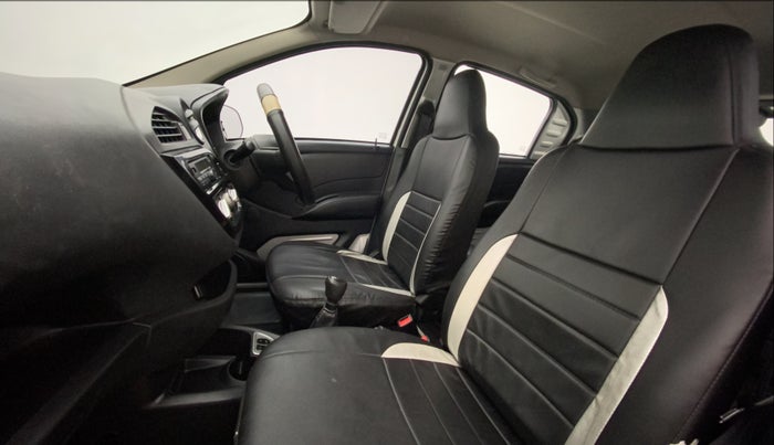 2018 Datsun Redi Go T(O) 1.0, Petrol, Manual, 35,190 km, Right Side Front Door Cabin