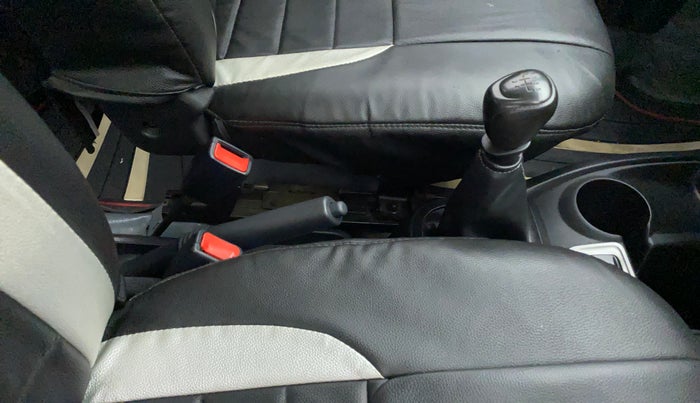 2018 Datsun Redi Go T(O) 1.0, Petrol, Manual, 35,190 km, Gear Lever