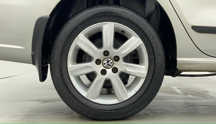 2014 Volkswagen Vento COMFORTLINE MT PETROL, Petrol, Manual, 58,108 km, Right Rear Wheel