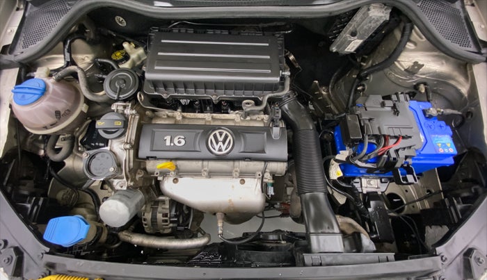 2014 Volkswagen Vento COMFORTLINE MT PETROL, Petrol, Manual, 58,108 km, Open Bonet