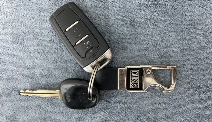 2015 Hyundai Eon MAGNA PLUS, Petrol, Manual, 71,704 km, Key Close Up