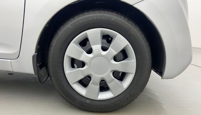 2015 Hyundai Eon MAGNA PLUS, Petrol, Manual, 71,704 km, Right Front Wheel