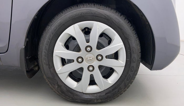 2018 Hyundai Eon MAGNA PLUS, Petrol, Manual, 3,922 km, Right Front Wheel
