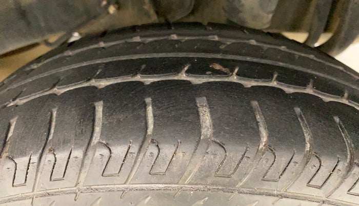 2015 Datsun Go A, Petrol, Manual, 65,131 km, Left Rear Tyre Tread