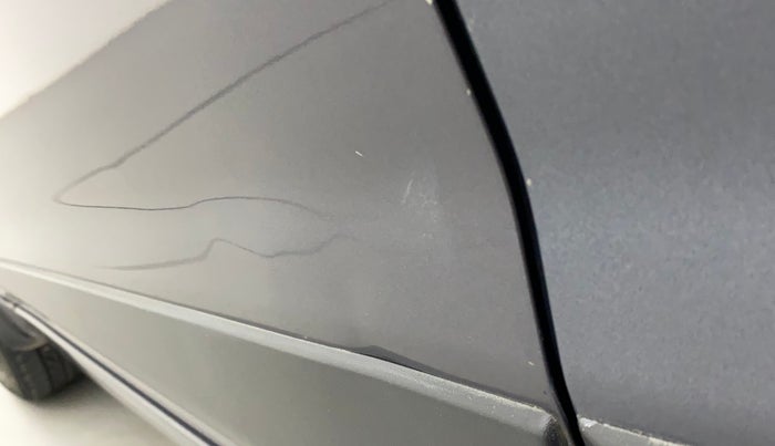 2018 Hyundai Grand i10 SPORTZ 1.2 KAPPA VTVT, CNG, Manual, 91,732 km, Front passenger door - Slightly dented
