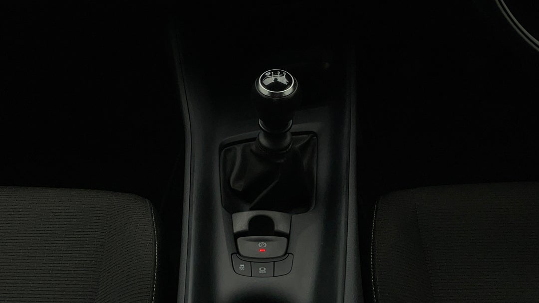2019 Toyota C-HR (2wd), Manual, 72889 km, Gear Lever 