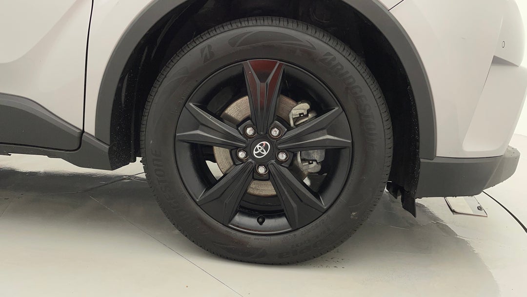 2019 Toyota C-HR (2wd), Manual, 72889 km, Right Front Wheel