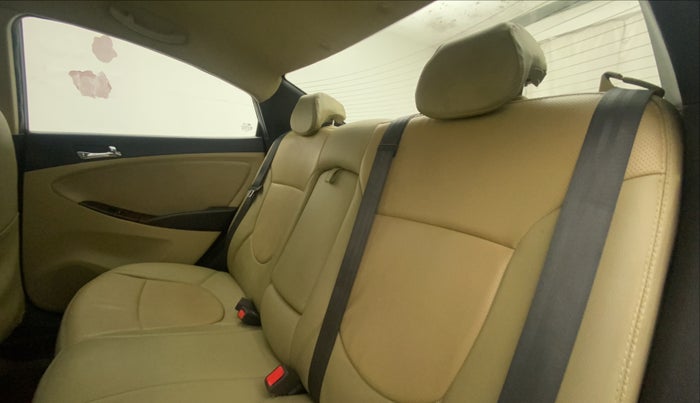 2014 Hyundai Verna FLUIDIC 1.6 VTVT SX, Petrol, Manual, 65,104 km, Right Side Rear Door Cabin