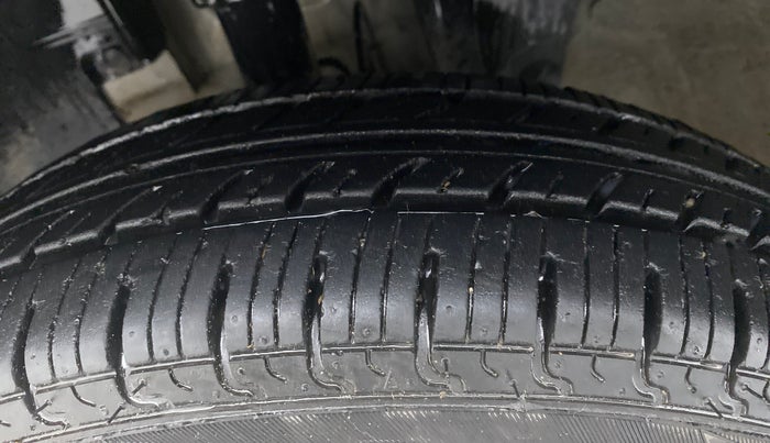 2019 Renault Kwid RXL, Petrol, Manual, 12,485 km, Left Front Tyre Tread