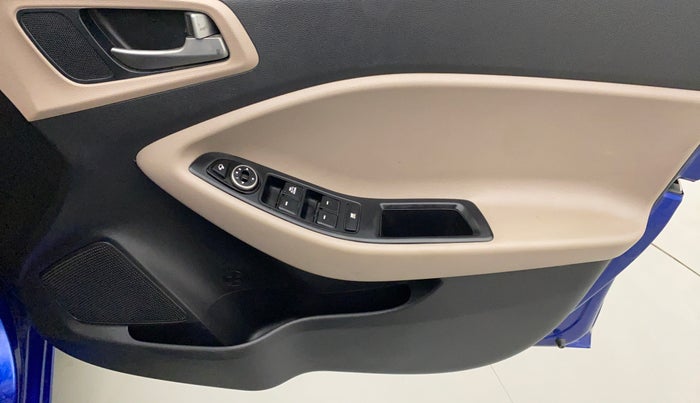 2016 Hyundai Elite i20 SPORTZ 1.2, Petrol, Manual, 73,116 km, Driver Side Door Panels Control