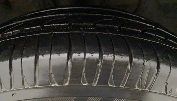 2016 Hyundai Elite i20 SPORTZ 1.2, Petrol, Manual, 73,116 km, Left Rear Tyre Tread