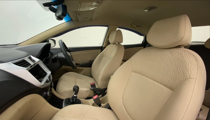 2014 Hyundai Verna FLUIDIC 1.6 CRDI SX, Diesel, Manual, 78,993 km, Right Side Front Door Cabin