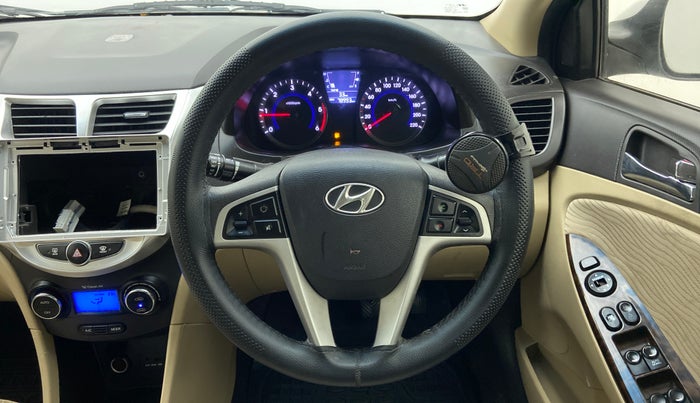 2014 Hyundai Verna FLUIDIC 1.6 CRDI SX, Diesel, Manual, 78,993 km, Steering Wheel Close Up