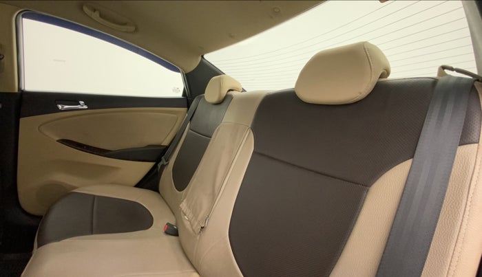 2014 Hyundai Verna FLUIDIC 1.6 CRDI SX, Diesel, Manual, 78,993 km, Right Side Rear Door Cabin