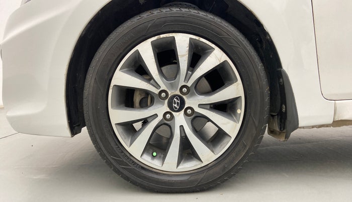 2014 Hyundai Verna FLUIDIC 1.6 CRDI SX, Diesel, Manual, 78,993 km, Left Front Wheel