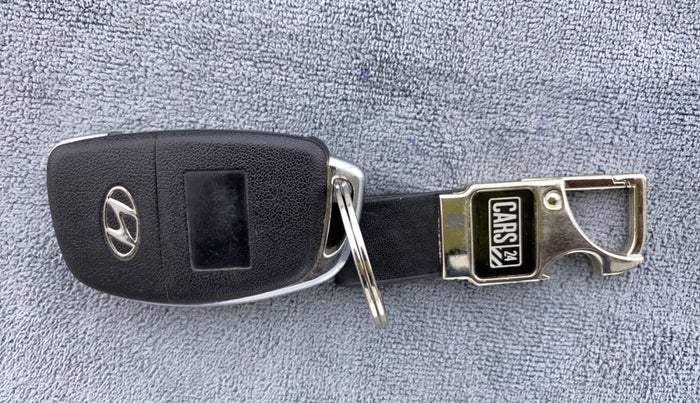 2014 Hyundai Xcent S 1.2, Petrol, Manual, 59,310 km, Key Close Up