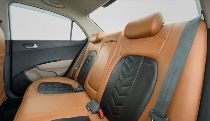 2014 Hyundai Xcent S 1.2, Petrol, Manual, 59,310 km, Right Side Rear Door Cabin