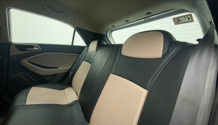 2018 Hyundai Elite i20 ASTA 1.2, Petrol, Manual, 58,336 km, Right Side Rear Door Cabin