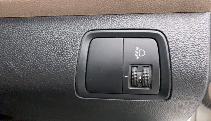 2018 Hyundai Elite i20 ASTA 1.2, Petrol, Manual, 58,336 km, Dashboard - Headlight height adjustment not working