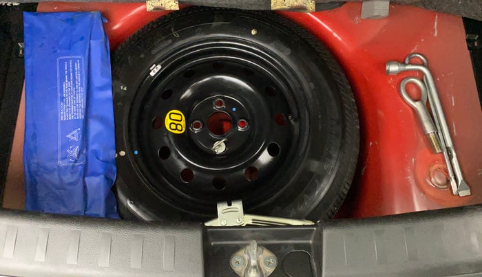 2017 Maruti Swift ZDI, Diesel, Manual, 55,856 km, Spare Tyre