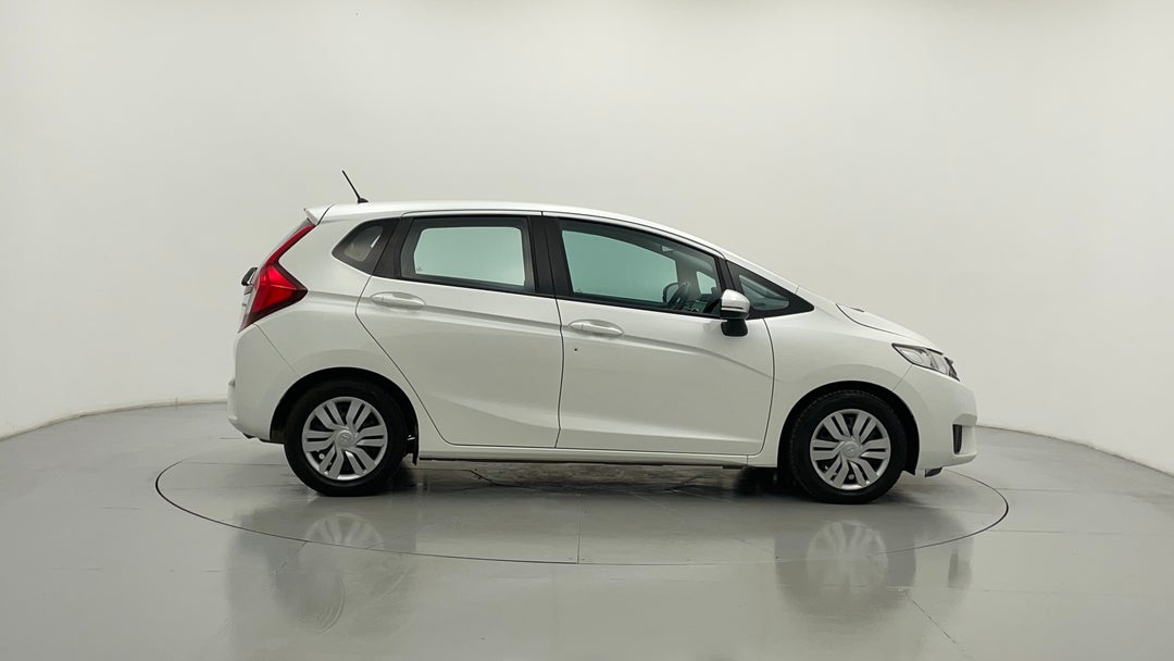 2016 Honda Jazz Vti, Manual, 73248 km, Right Side View