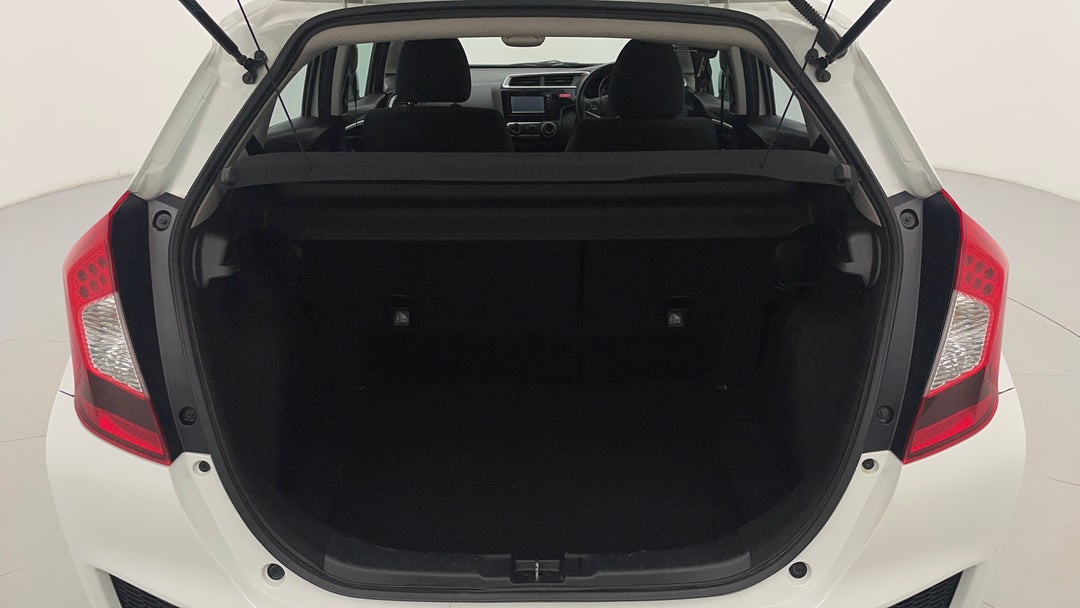 2016 Honda Jazz Vti, Manual, 73248 km, Boot Inside View