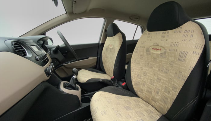 2016 Hyundai Grand i10 SPORTZ 1.2 KAPPA VTVT, Petrol, Manual, 32,843 km, Right Side Front Door Cabin
