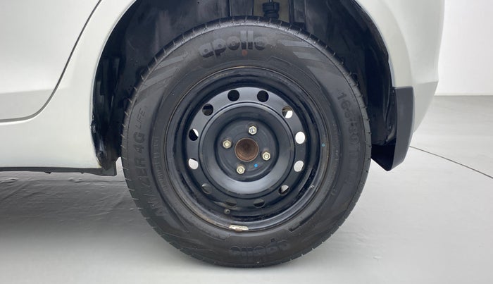 2014 Maruti Swift VXI D, Petrol, Manual, 65,543 km, Left Rear Wheel