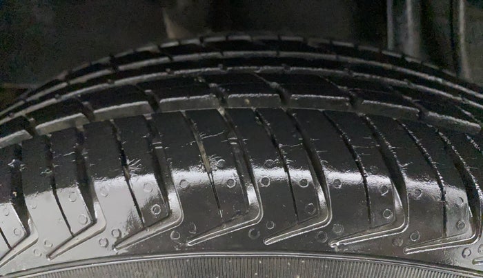 2019 Datsun Redi Go T (O), Petrol, Manual, 20,851 km, Right Rear Tyre Tread
