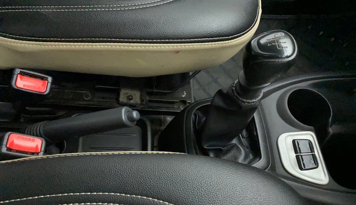 2019 Datsun Redi Go T (O), Petrol, Manual, 20,851 km, Gear Lever