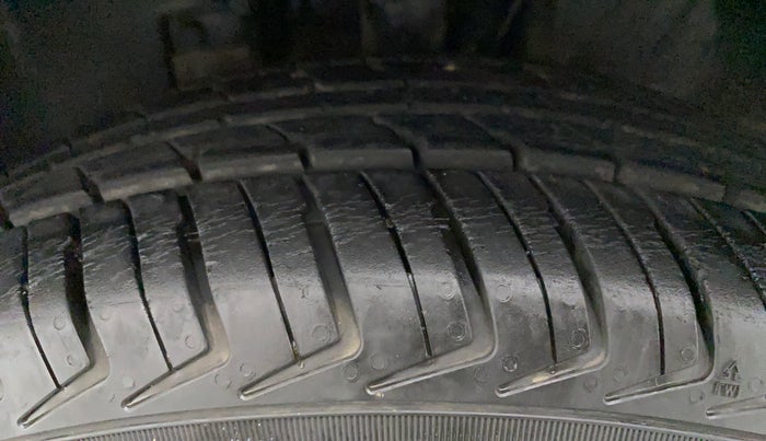 2019 Datsun Redi Go T (O), Petrol, Manual, 20,851 km, Left Front Tyre Tread