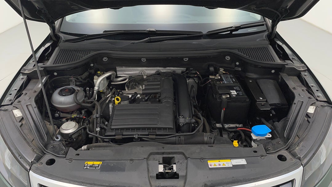 Open Bonnet (Engine)