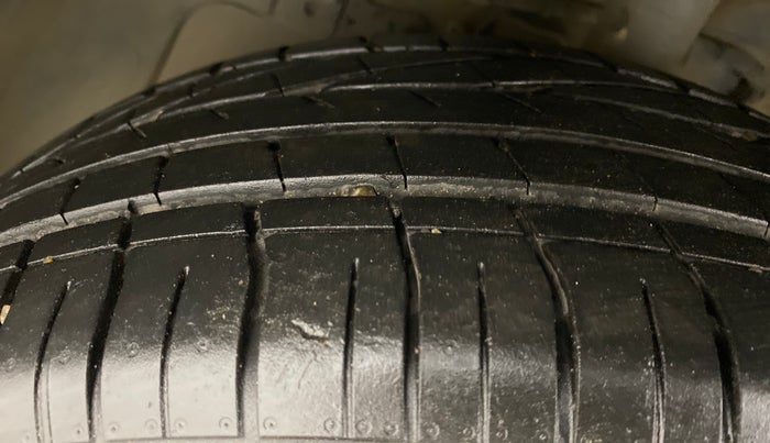 2020 Tata NEXON XZ+ 1.2, Petrol, Manual, 26,079 km, Left Front Tyre Tread
